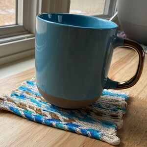 MUG RUG WITH COFFEE MUG
BRAND NEW RUG IS HANDMADE
